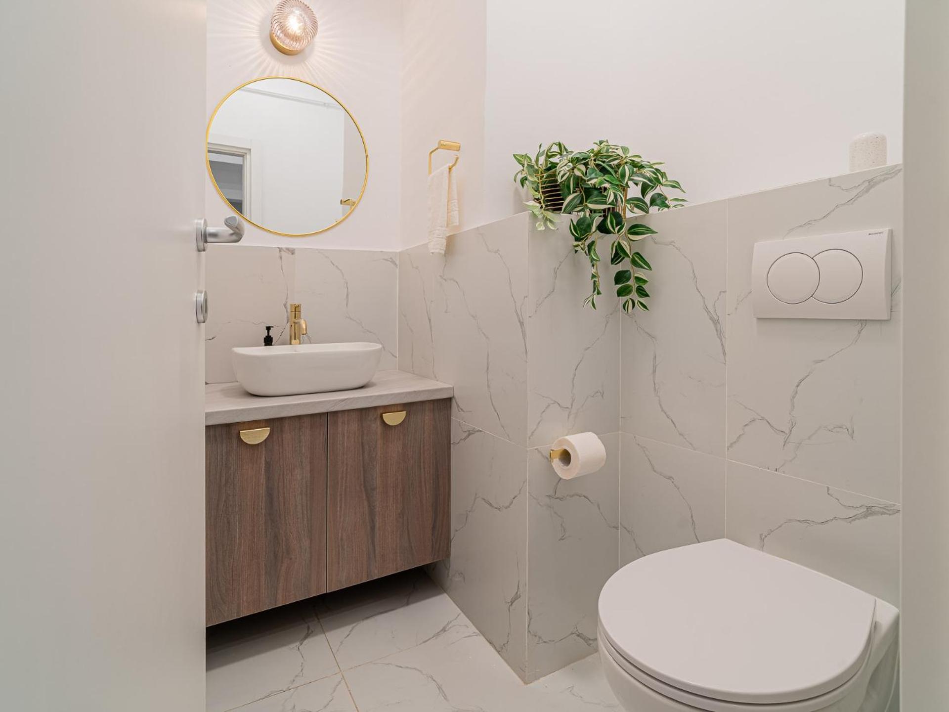 Loggia & Luxe 5Br Penthouse In Universitatii Area Bucarest Exterior foto