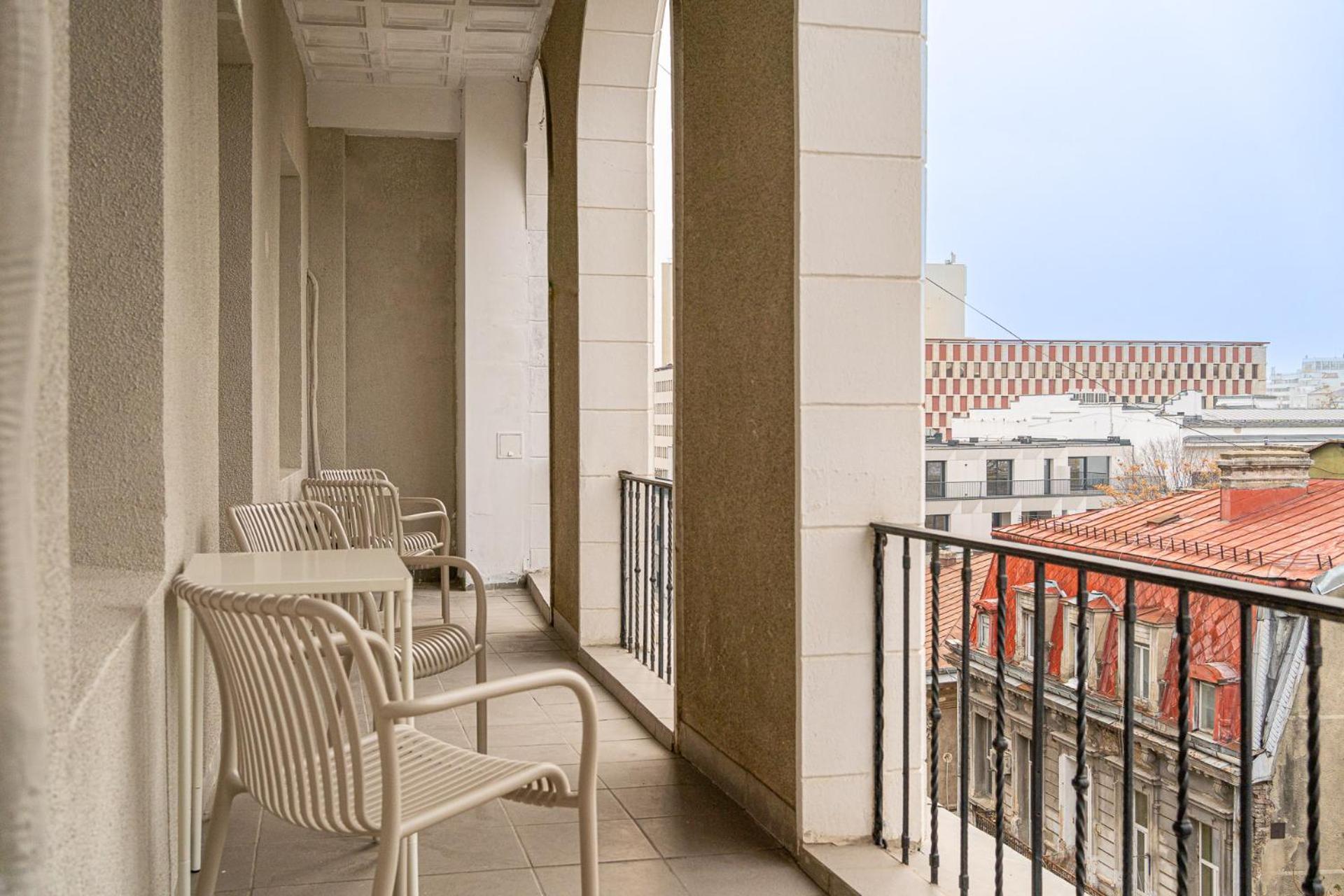 Loggia & Luxe 5Br Penthouse In Universitatii Area Bucarest Exterior foto