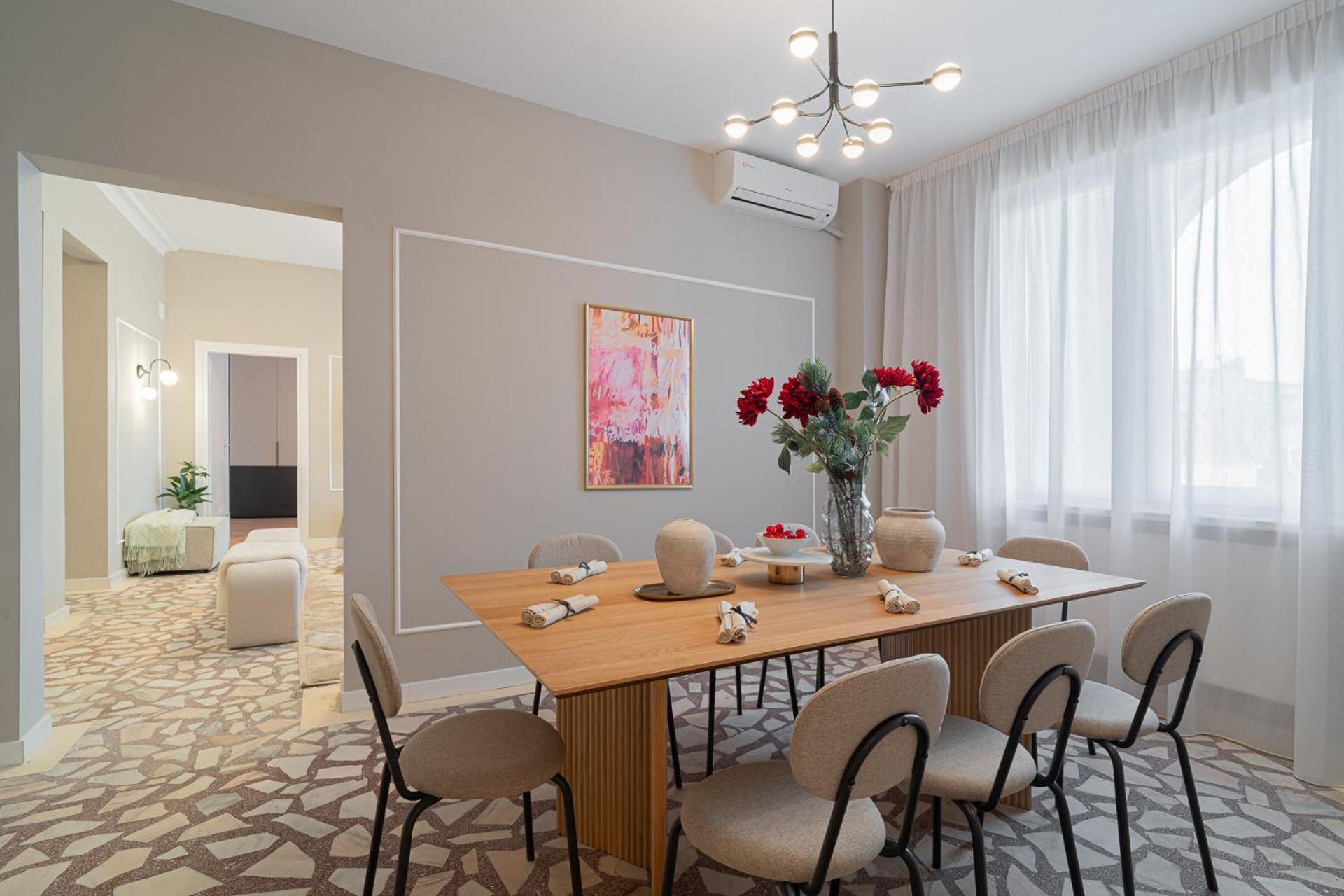 Loggia & Luxe 5Br Penthouse In Universitatii Area Bucarest Exterior foto